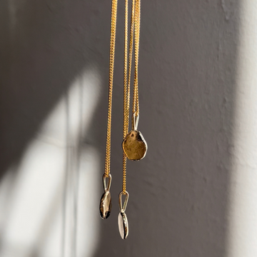 The 9ct Gold Honey Pot Necklace