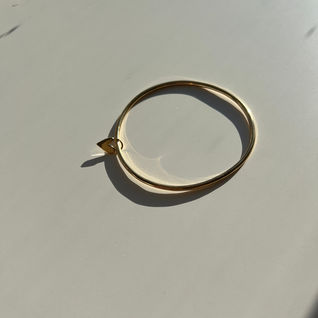 Maya Bangle with Darling Heart Charm - Gold Vermeil