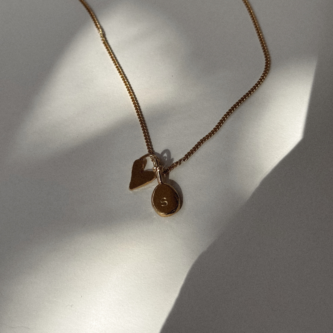 Initial Necklace X Darling Heart Petite - Gold Vermeil