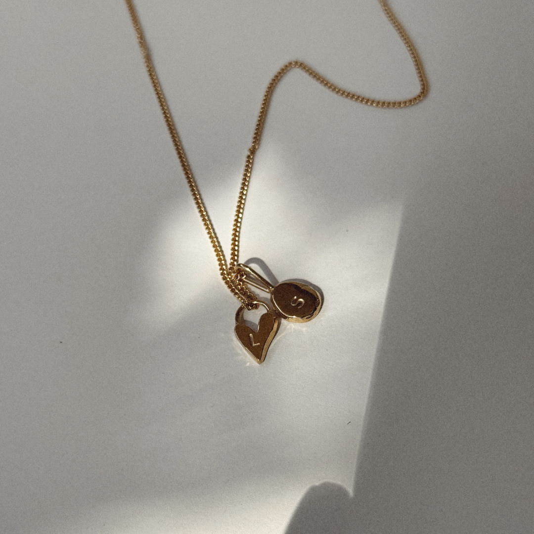 Initial Necklace X Darling Heart Petite - Gold Vermeil
