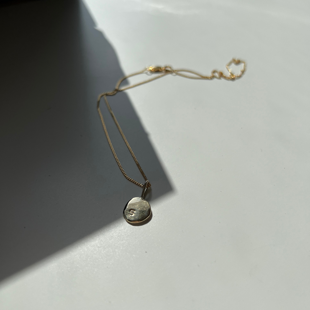 9ct Yellow Gold 'Y' Initial Adjustable Letter Necklace 38/43cm main image 1